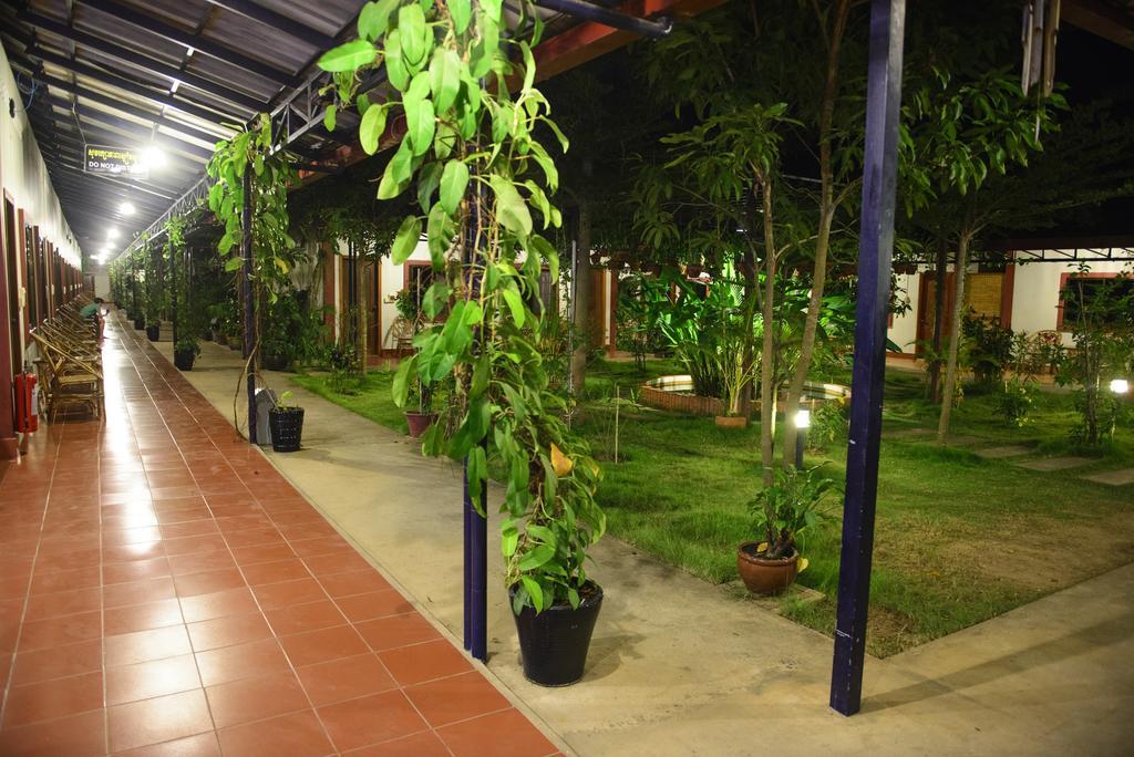 Zana Beach Guesthouse Sihanoukville Bagian luar foto