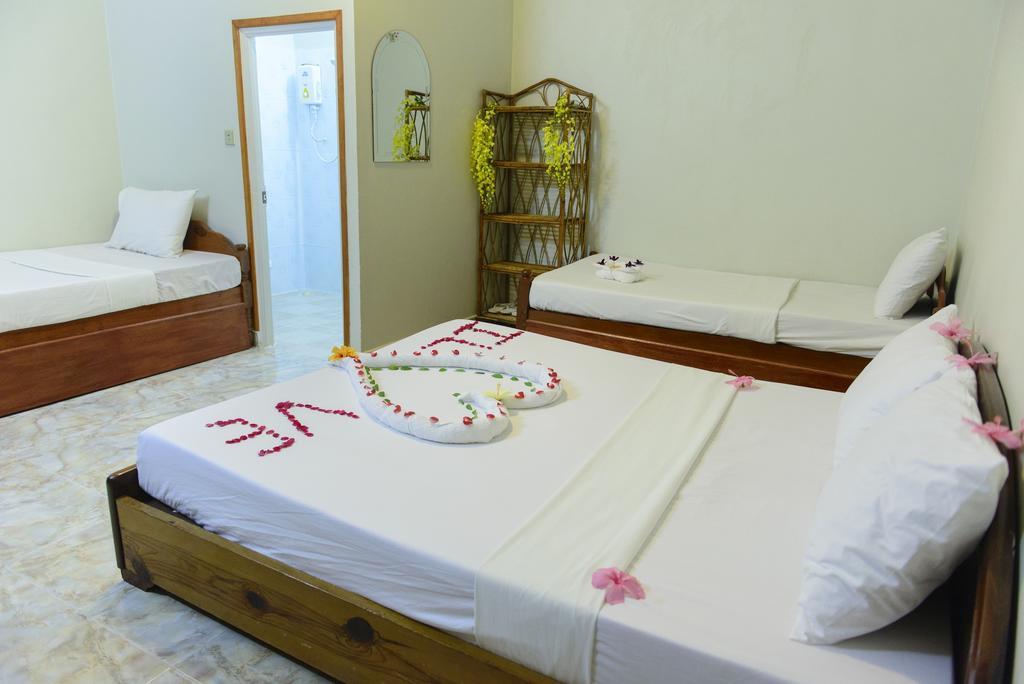 Zana Beach Guesthouse Sihanoukville Bagian luar foto
