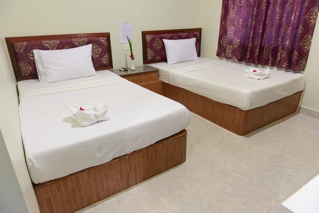 Zana Beach Guesthouse Sihanoukville Bagian luar foto