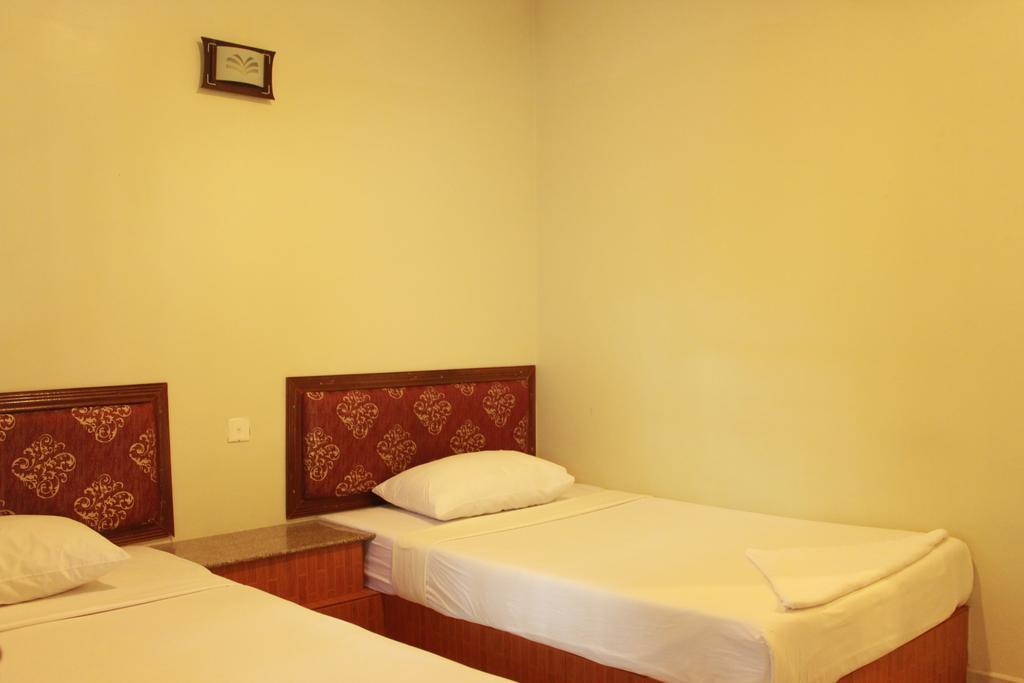 Zana Beach Guesthouse Sihanoukville Bagian luar foto