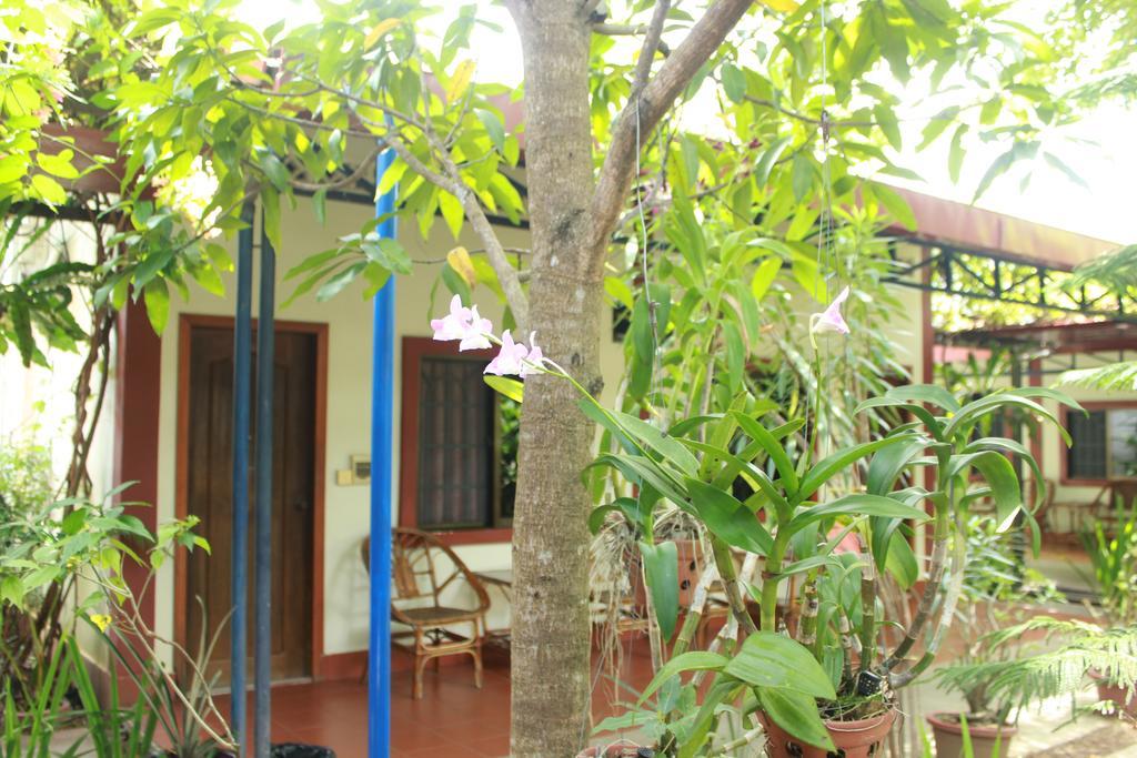 Zana Beach Guesthouse Sihanoukville Bagian luar foto